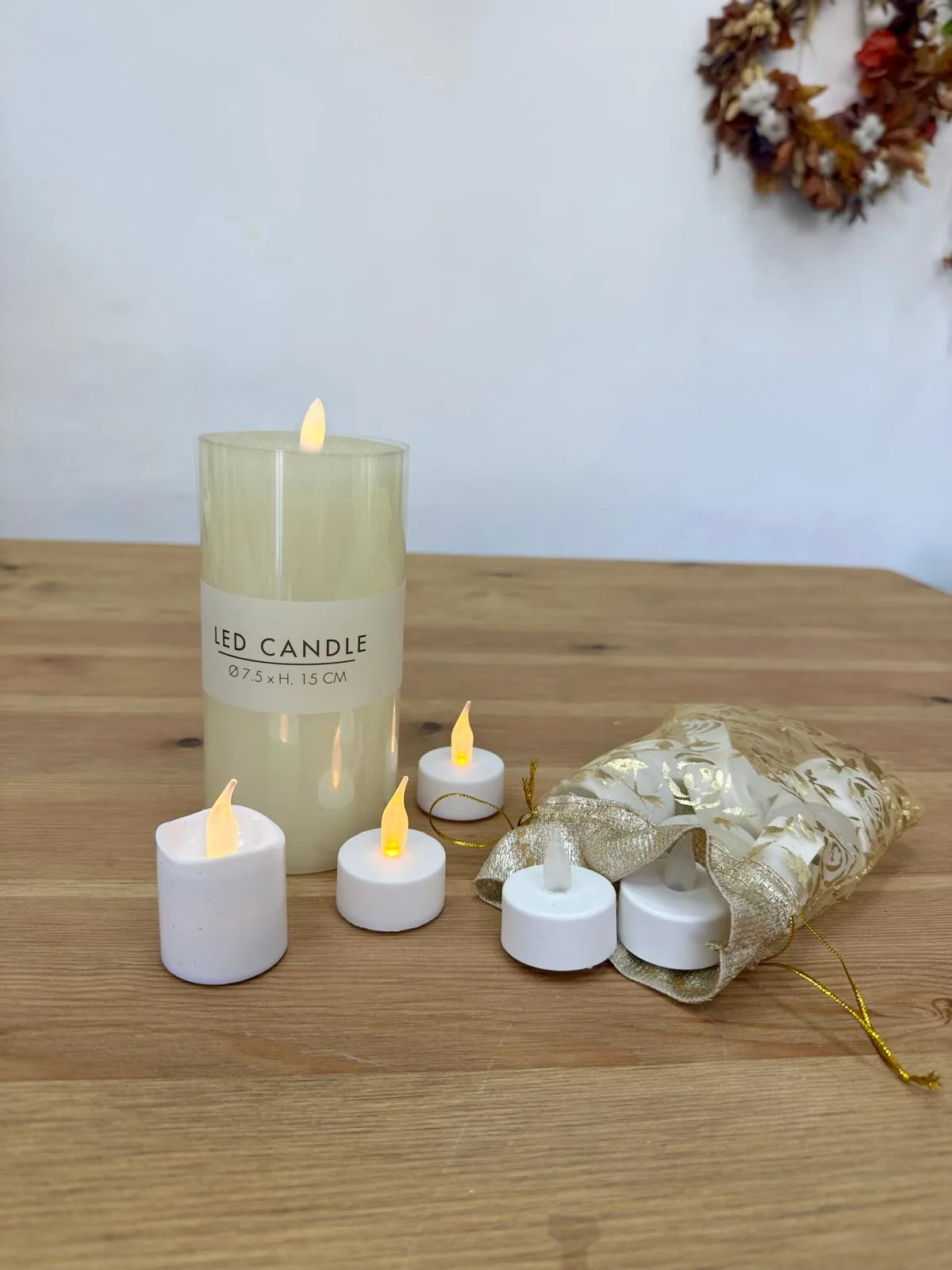 Lote de velas artificiales realistas de varios tamaños