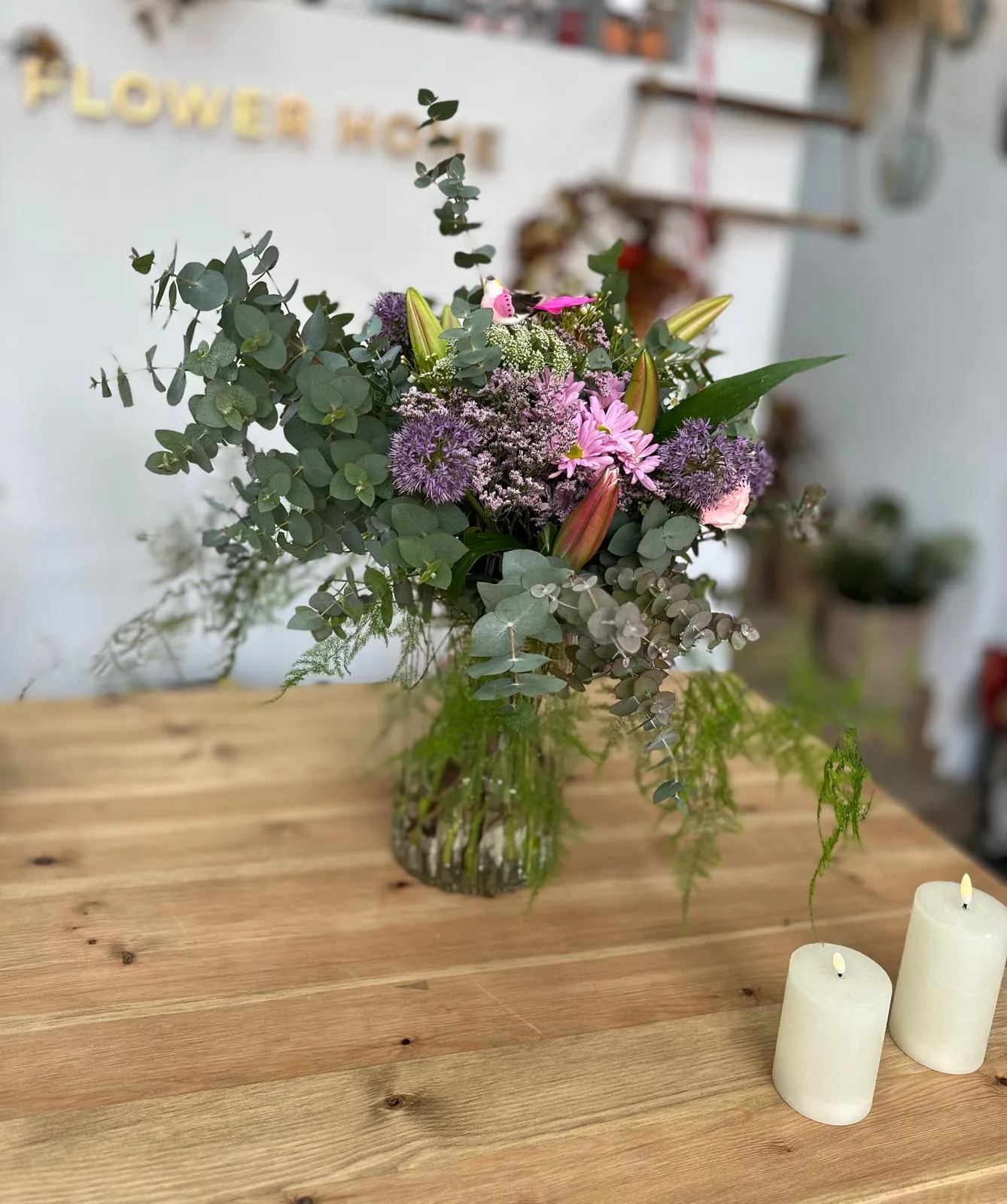Jarrón personalizado con flor fresca